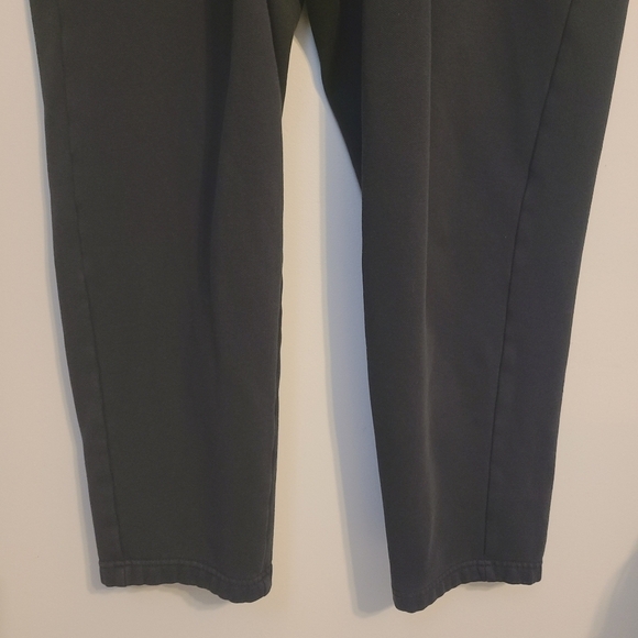 Puma | Women's Classic Black Cozy Athleisure Sweatpants (Size XXL) - Picture 12 of 13